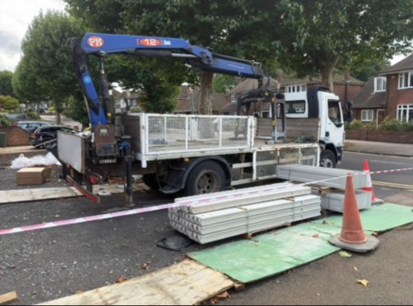 hiab fencing delivery by Romford fencing Ltd Essex Kent and London 
