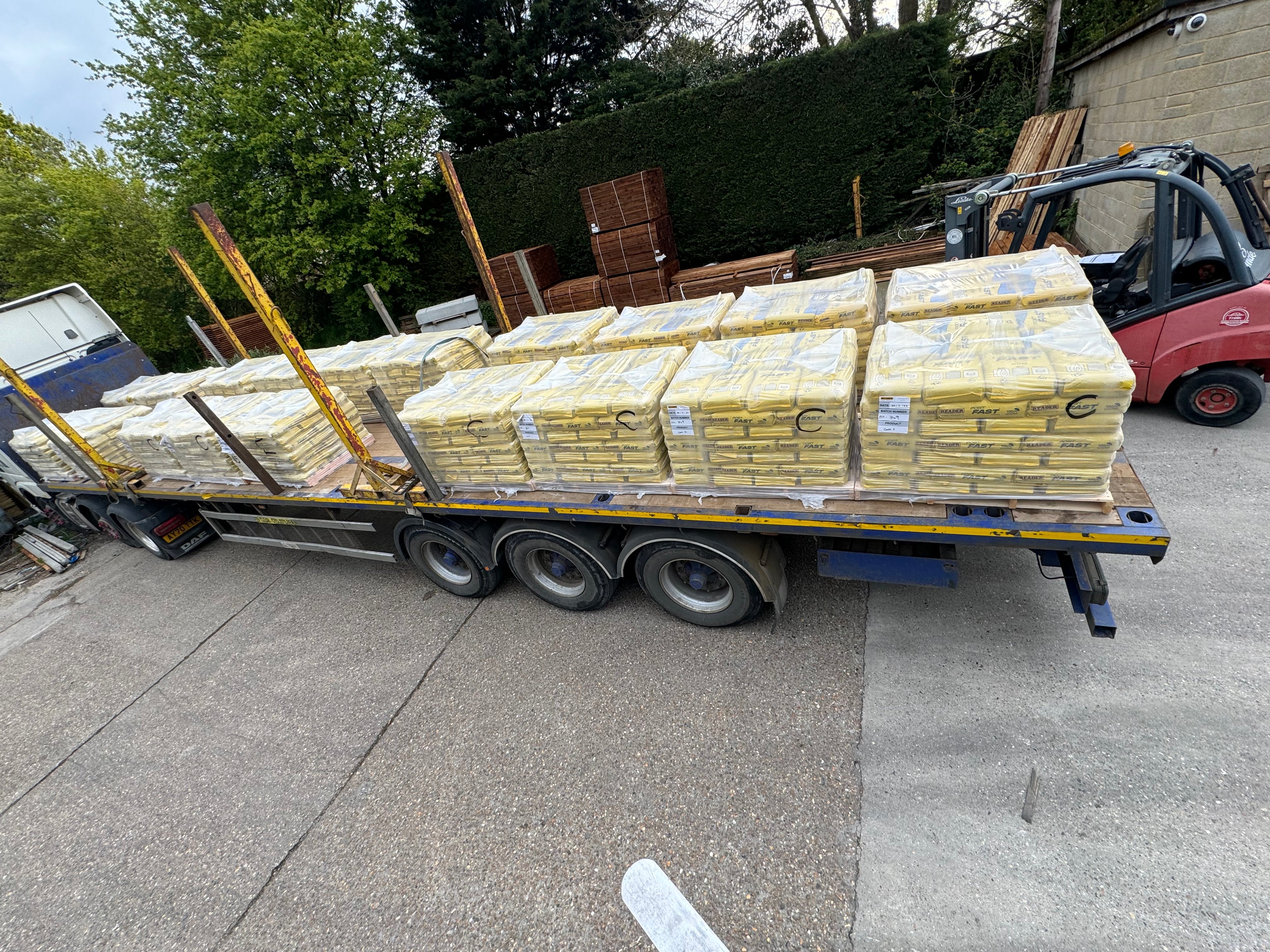 Full lorry of postmix cement 